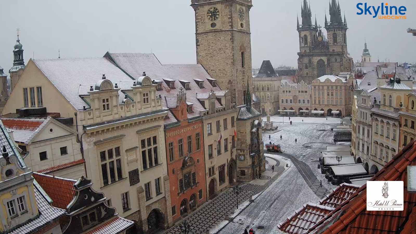 La Plaza Vieja de Praga nevada