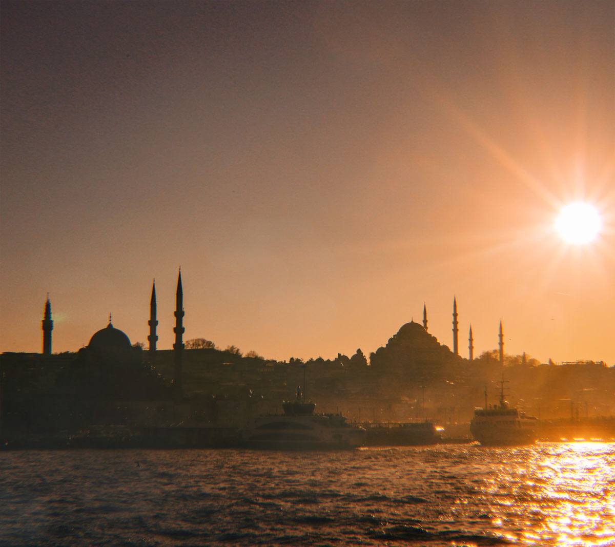 Atardecer en Estambul desde el Bósforo