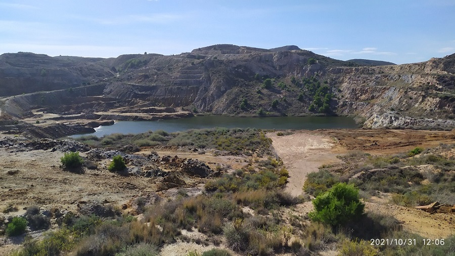 Lago Rojo