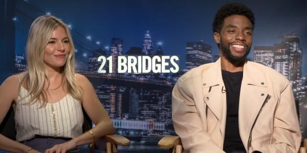Chadwick Boseman donó parte de su salario a Sienna Miller en '21 Bridges'