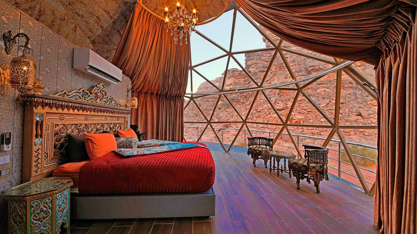 Hay numerosos campings para dormir en el desierto de Wadi Rum de Jordania